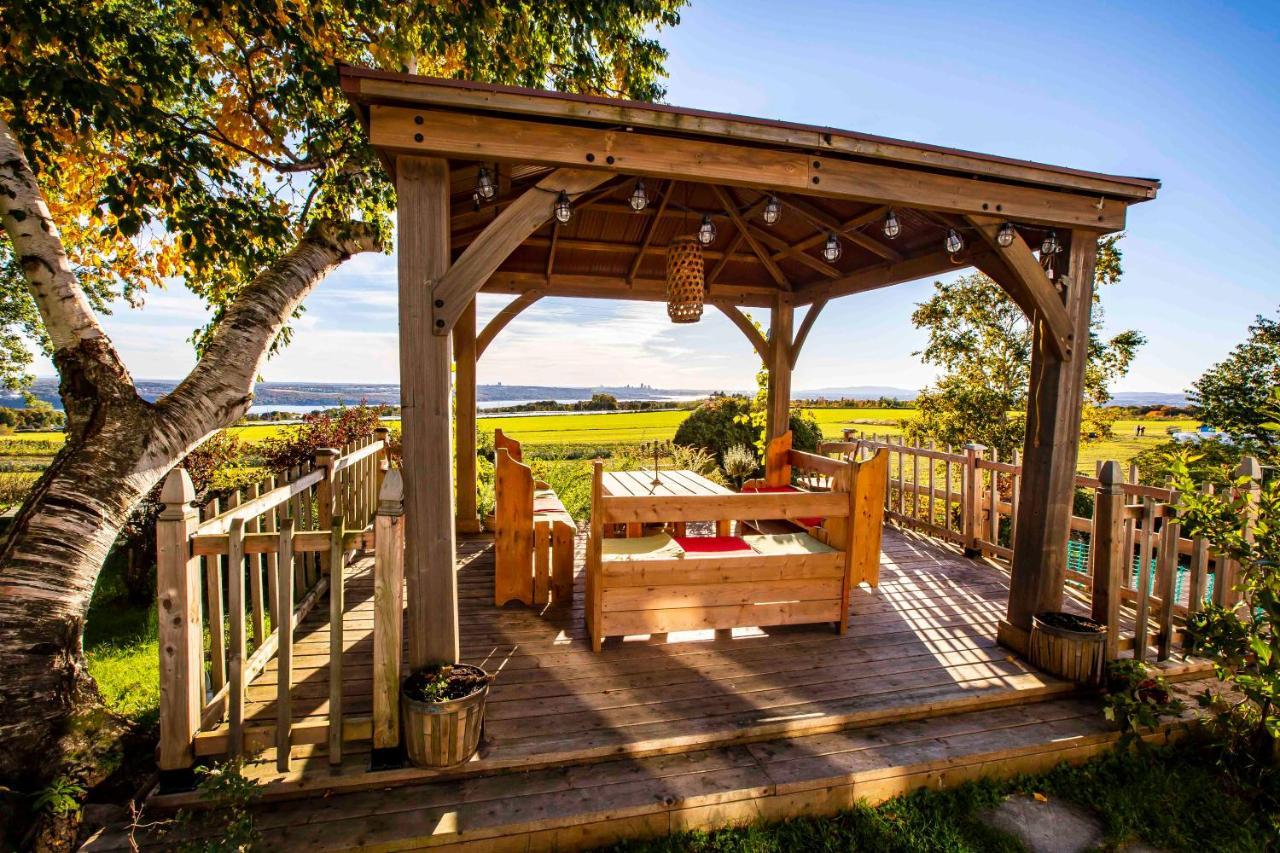 B&B Panorama St-Pierre-de-l'Île-d'Orléans Екстериор снимка